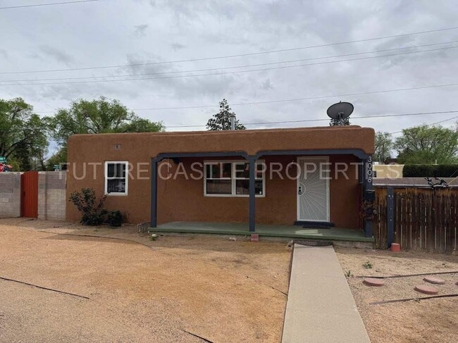 Building Photo - 3008 Wilson Pl NE