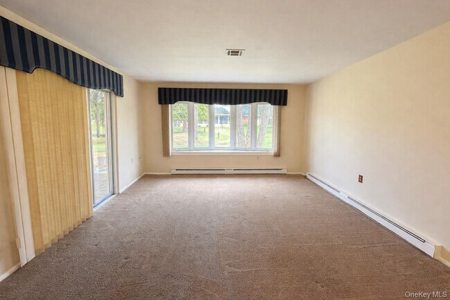 Photo - 9 Guilford Ct Unidad B