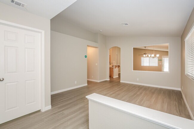 Photo - 1922 Desert Sage Ave