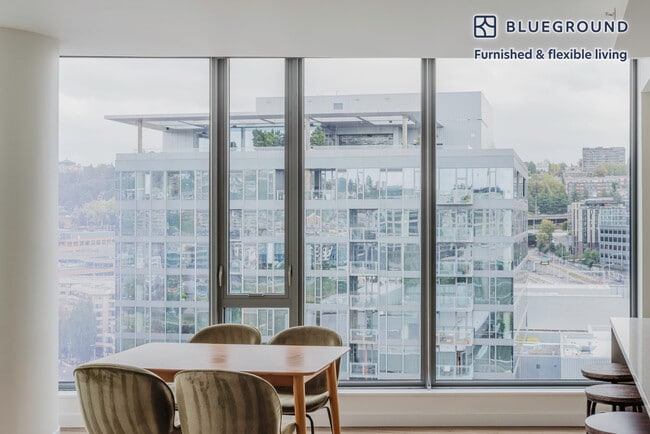 Photo - 602 Terry Ave N Unidad FL13-ID782