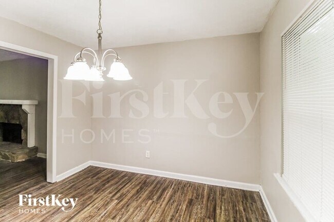 Photo - 6719 Timbers E Dr