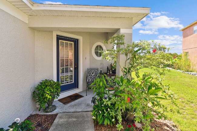Photo - 3 bed, 2 bath, 2 car garage in Riverview