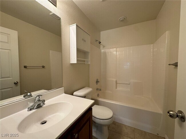 Photo - 9048 Winchester Ridge St