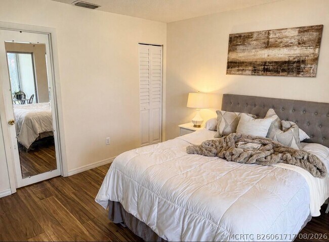 1965 SW Palm City Rd Unit 33g