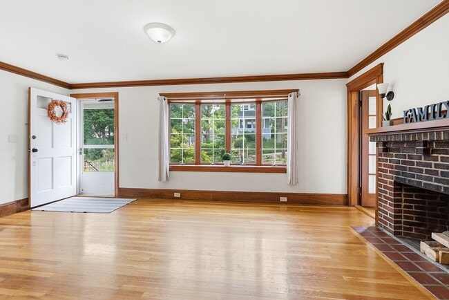 131 Highland Ave Unit 1