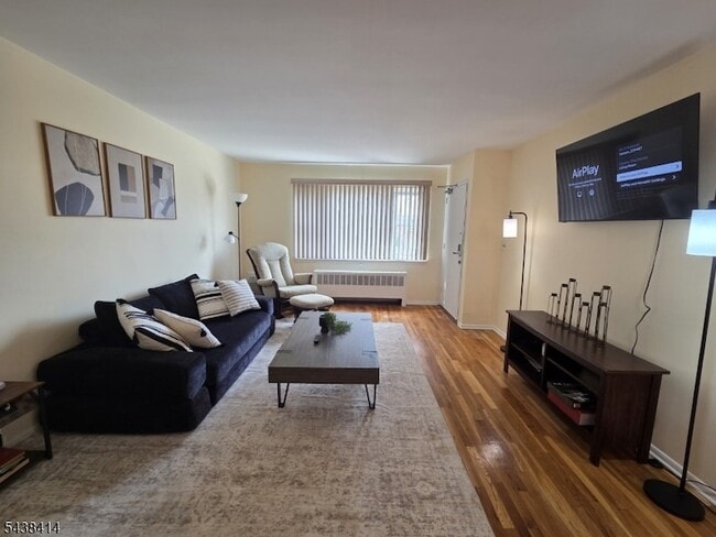 Photo - 11 Wedgewood Dr