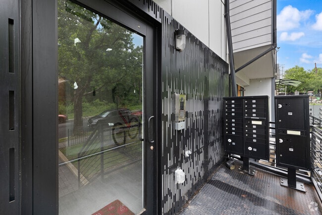 Building Photo - 2209 M St NE Unit 1 Rental