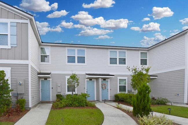 Photo - 141 Sage Br St