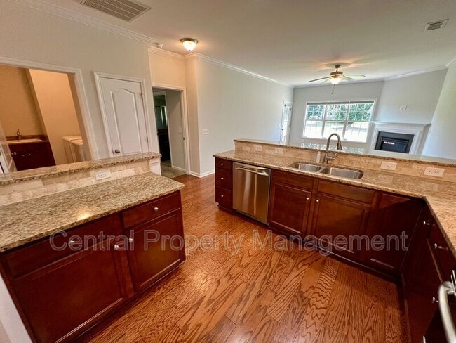 Photo - 53 Barnwood Cir