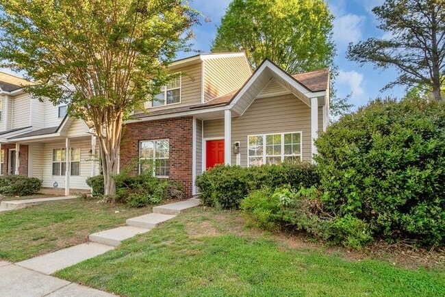 Photo - Hidden Gem in East Charlotte - 3 Bedrooms, Prime Location