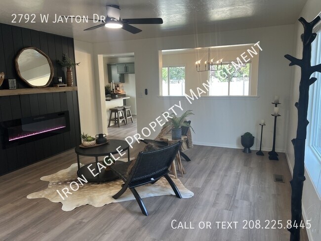 Photo - 2792 W Jayton Dr