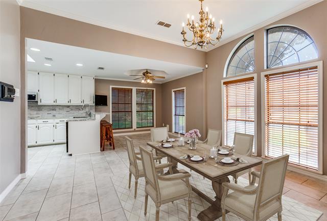 Photo - 10127 Chisholm Trail