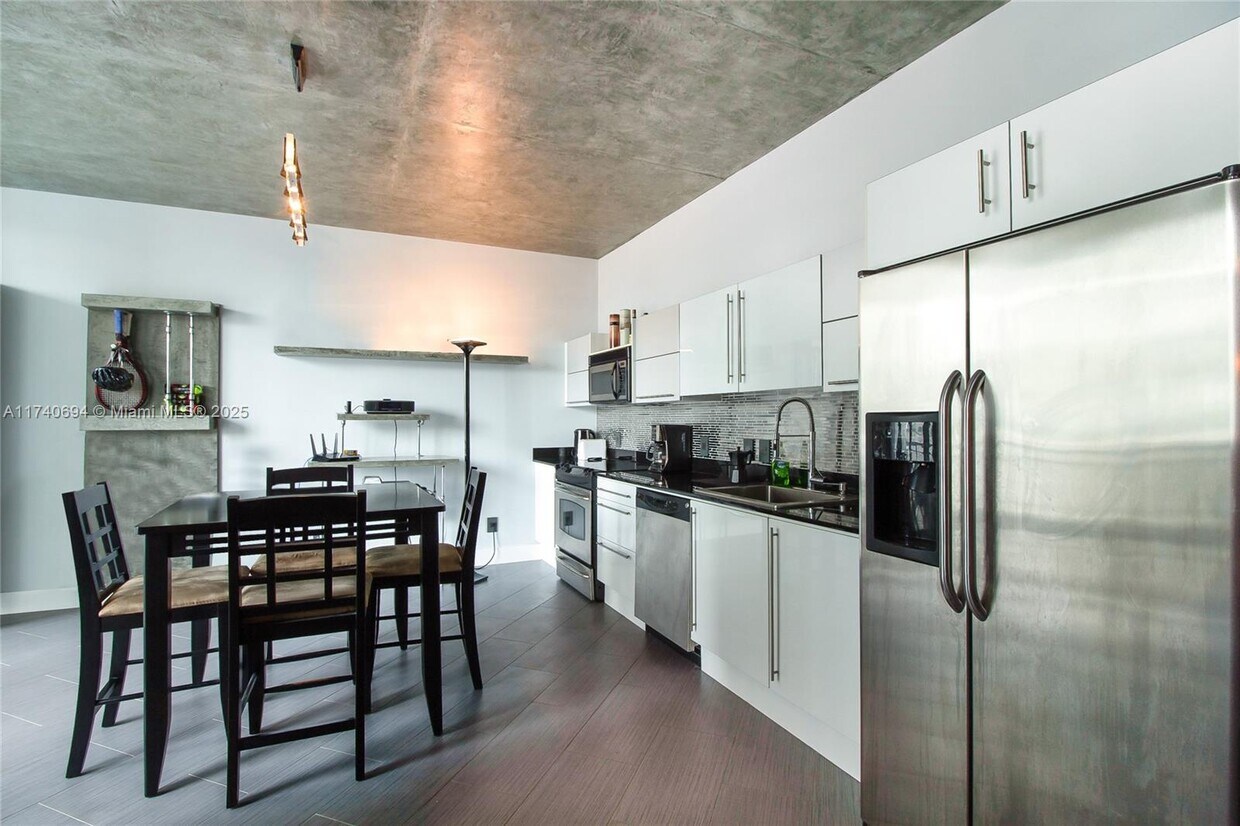 Photo - 690 SW 1st Ct (Miami, FL)