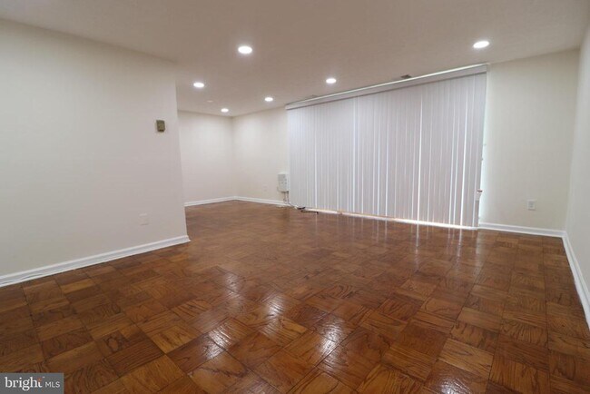 Photo - 3338 Huntley Sq Dr Unit T1