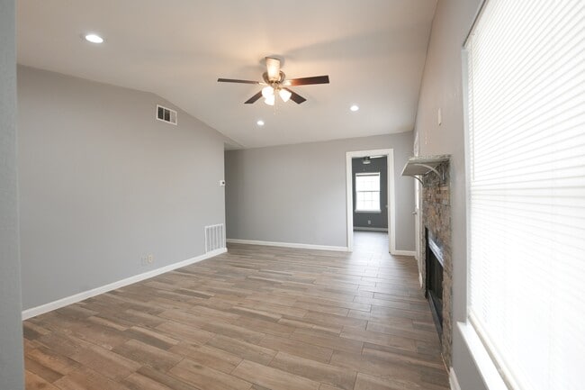 Photo - 4011 Fire Sun