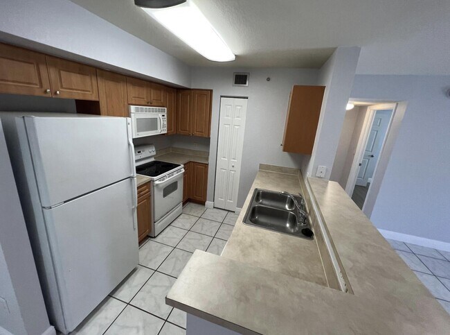 Photo - 6769 Heritage Grande Unit 2103