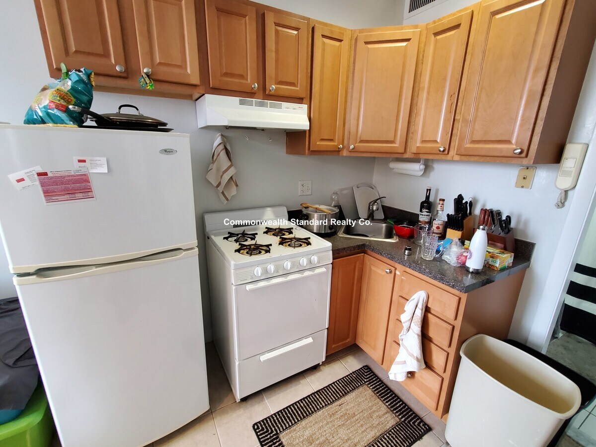 546-548 Columbus Ave. Unit 6 - 546-548 Columbus Ave. Unit 6 Unidad 6 Rental