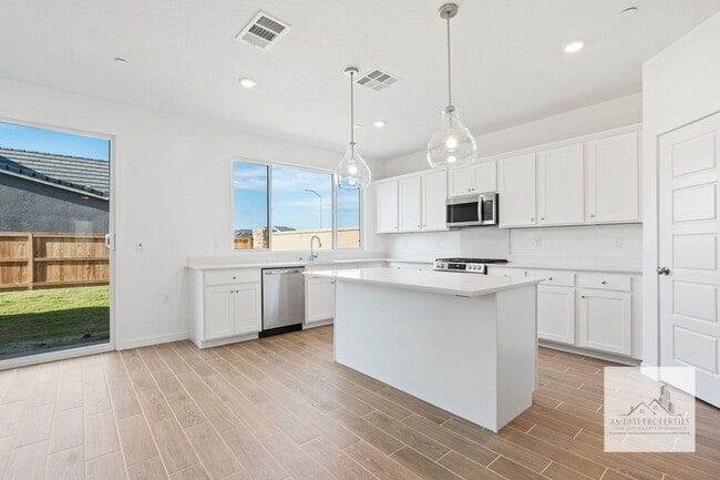 Photo - Brand New Five Bedroom Lennar Home with Solar in Clovis!