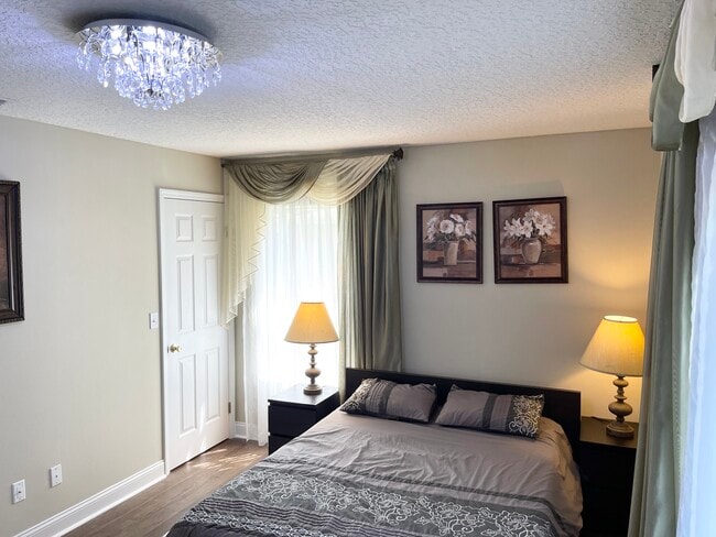 Photo - 35 Postman Ln