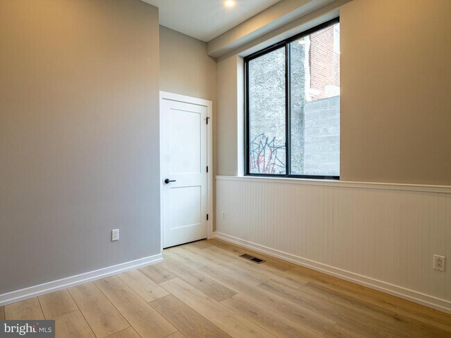 Photo - 769 S 10th St