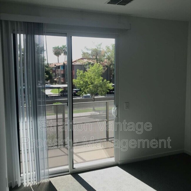 901 S Smith Rd Townhome Townhome Rental in Tempe AZ