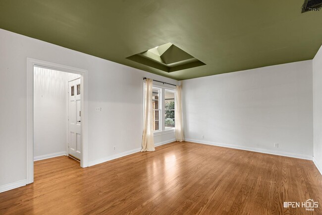 Photo - 1644 Ardath Ave