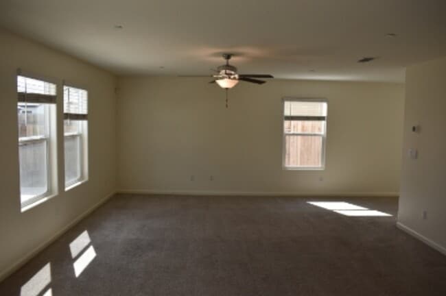 Photo - 624 Suzanne Dr