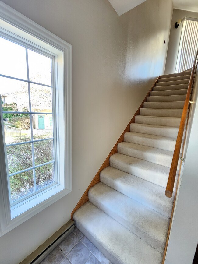 11210 W Gilbert Ave Condo Unit B Condo for Rent in Wauwatosa, WI