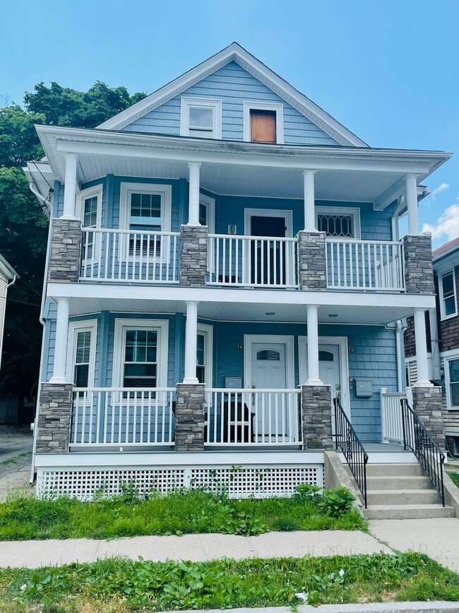 Building Photo - 76 Pembroke Ave Unit 2 Rental