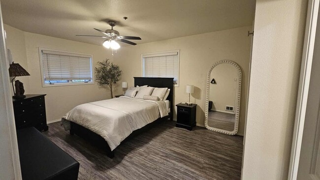 Photo - Fully Furnished Condo on Lake