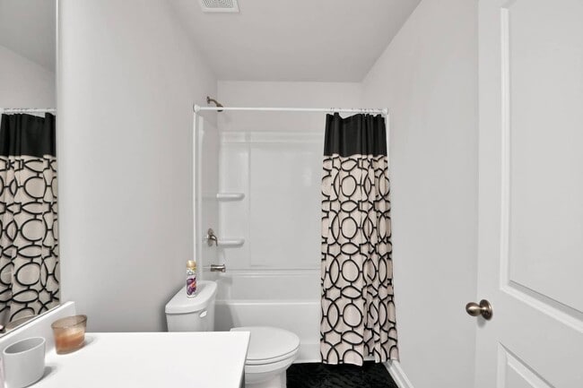 Photo - 5512 Cascade Run