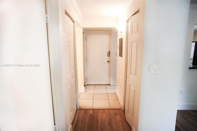 Photo - 1740 NW N River Dr Unit 323
