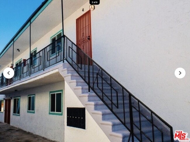 Photo - 5614 S Western Ave