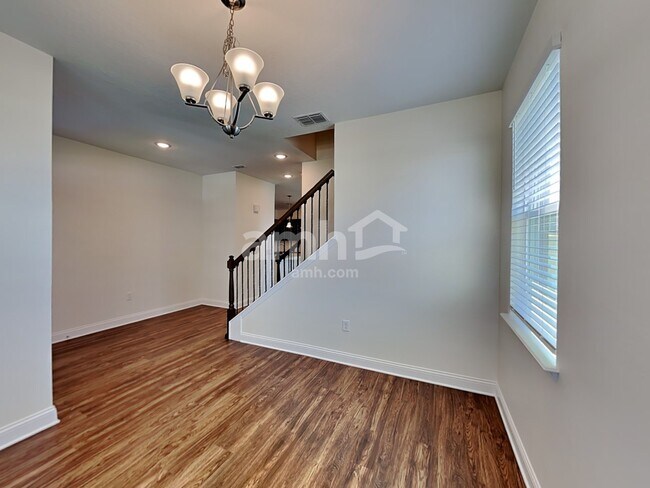 Photo - 1050 Summer Stone Loop