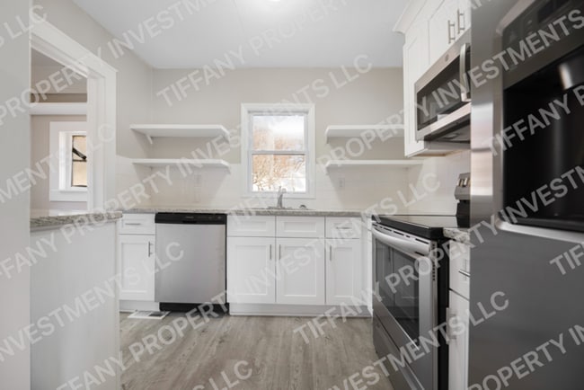 Photo - 457 Cherryville Rd