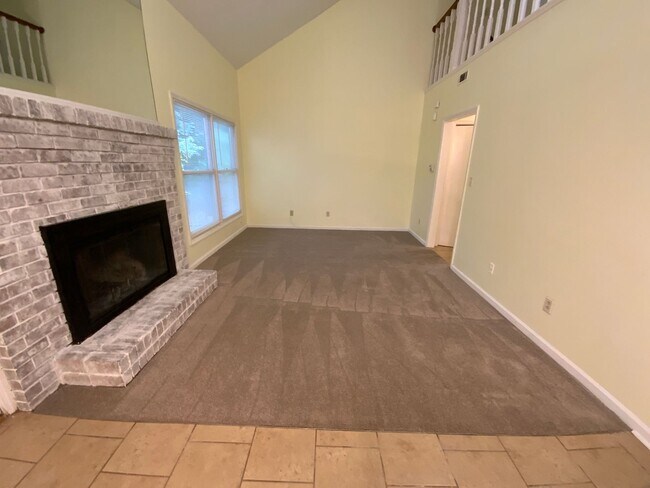 Photo - 8-14 Westridge Cir SW Unit 8 Westridge Cir