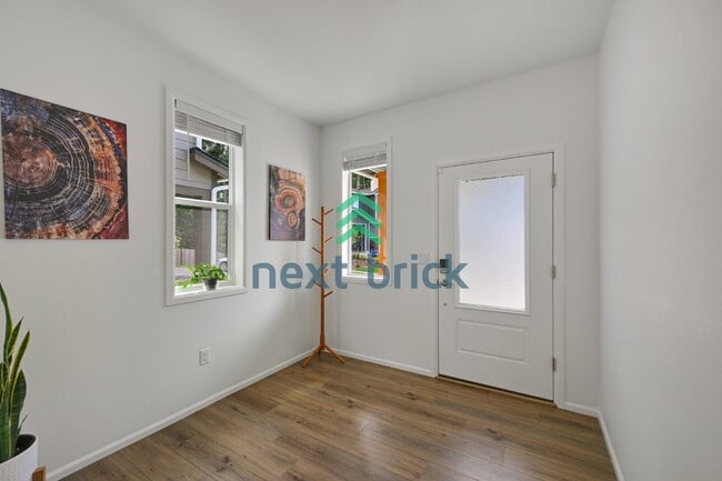 Photo - Spacious 5-Bed Retreat with 3.5 Baths in Beautiful Bothell – 2,989 Sq Ft of Comfort & Style!