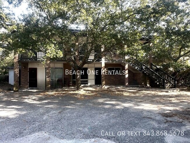 Building Photo - 404 18th Ave N Unit F