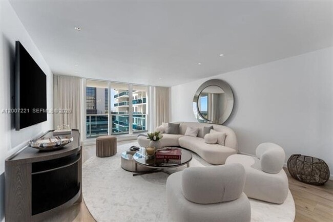 Photo - 2301 Collins Ave Unidad 2301 Collins Ave # 902