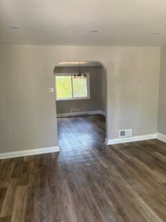 Photo - 930 Masefield Rd