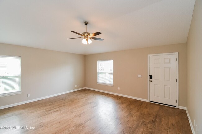Photo - 5609 Village Pond Cir
