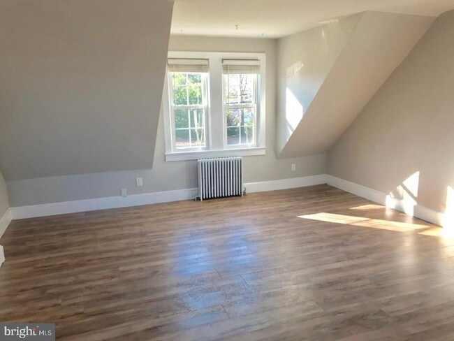 Photo - 902 Hughes Dr Unidad 2