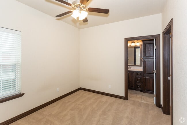 The Loft 2BR 2BA- Master Bedroom