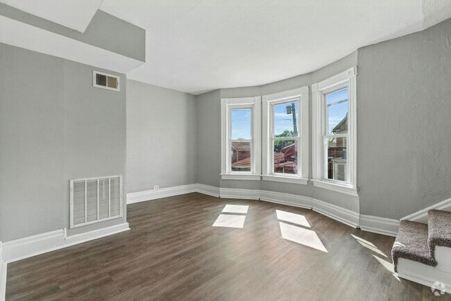 Building Photo - 2200 Milligan Ave Unit Apt 2