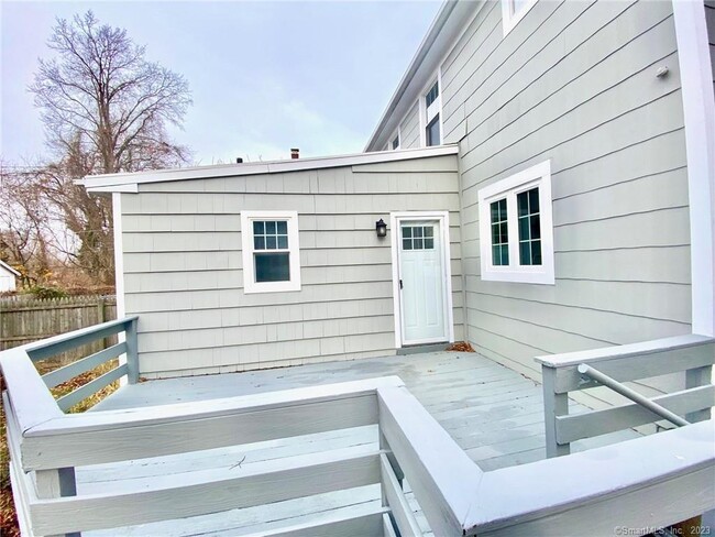 Photo - 218 Ruane St