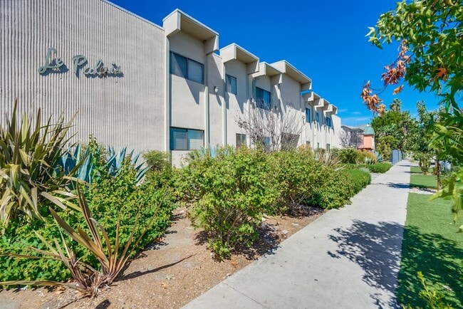 Day Exterior