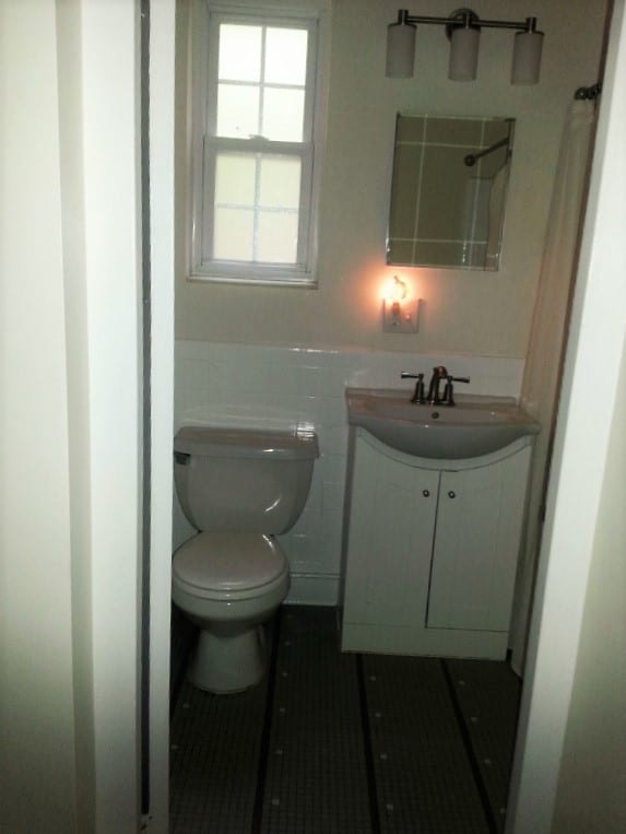 Baño + bañera - 3500 Valley Dr Unidad 3500 Valley Drive