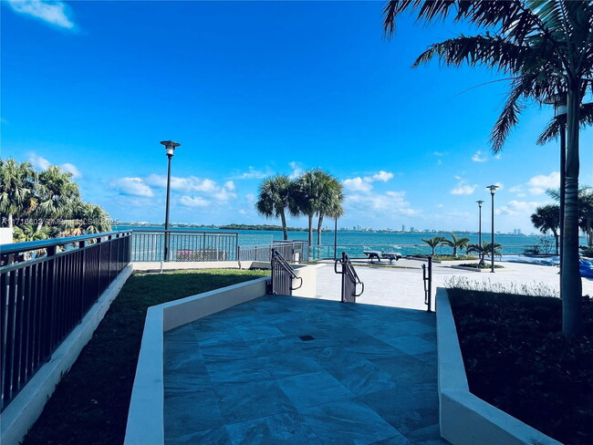 Photo - 11111 Biscayne Blvd Condo Unit 4E