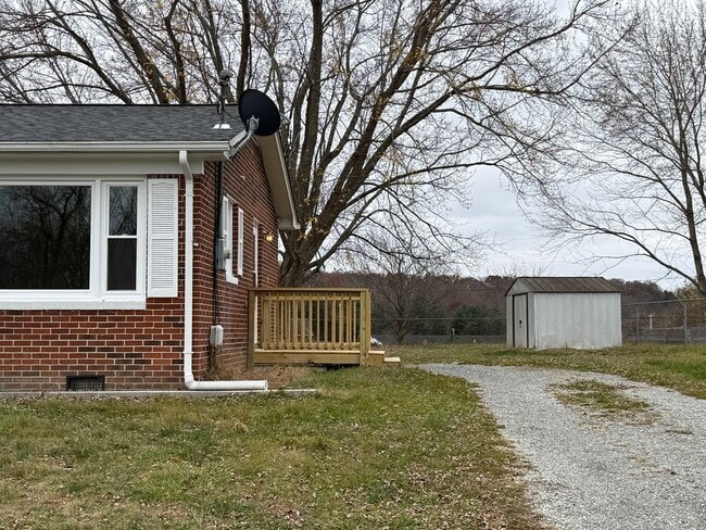 Photo - Dublin Brick home Three Bedroom, One Bathr...