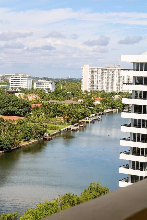 Photo - 3100 Collins Ave Unit 1605